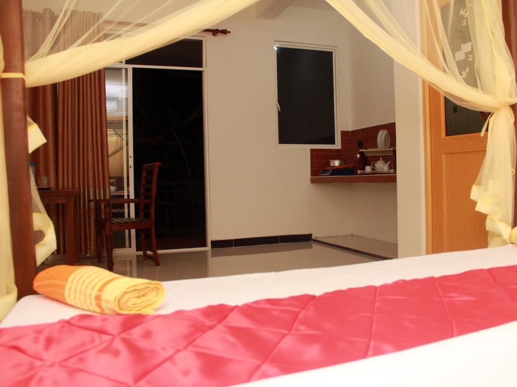 Hotel Sun Rest Mirissa Banduramulla Esterno foto