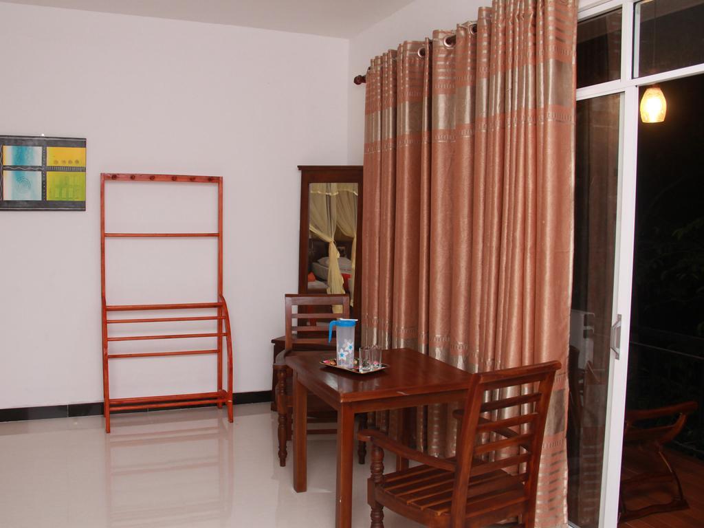 Hotel Sun Rest Mirissa Banduramulla Esterno foto