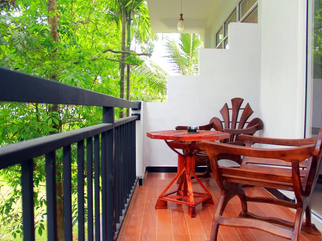 Hotel Sun Rest Mirissa Banduramulla Esterno foto